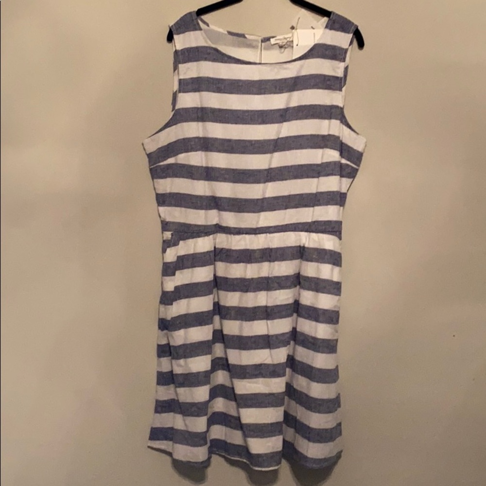 Beach lunch lounge collection linen dress